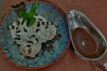 Screenshot_20250421-212914_WhatsApp